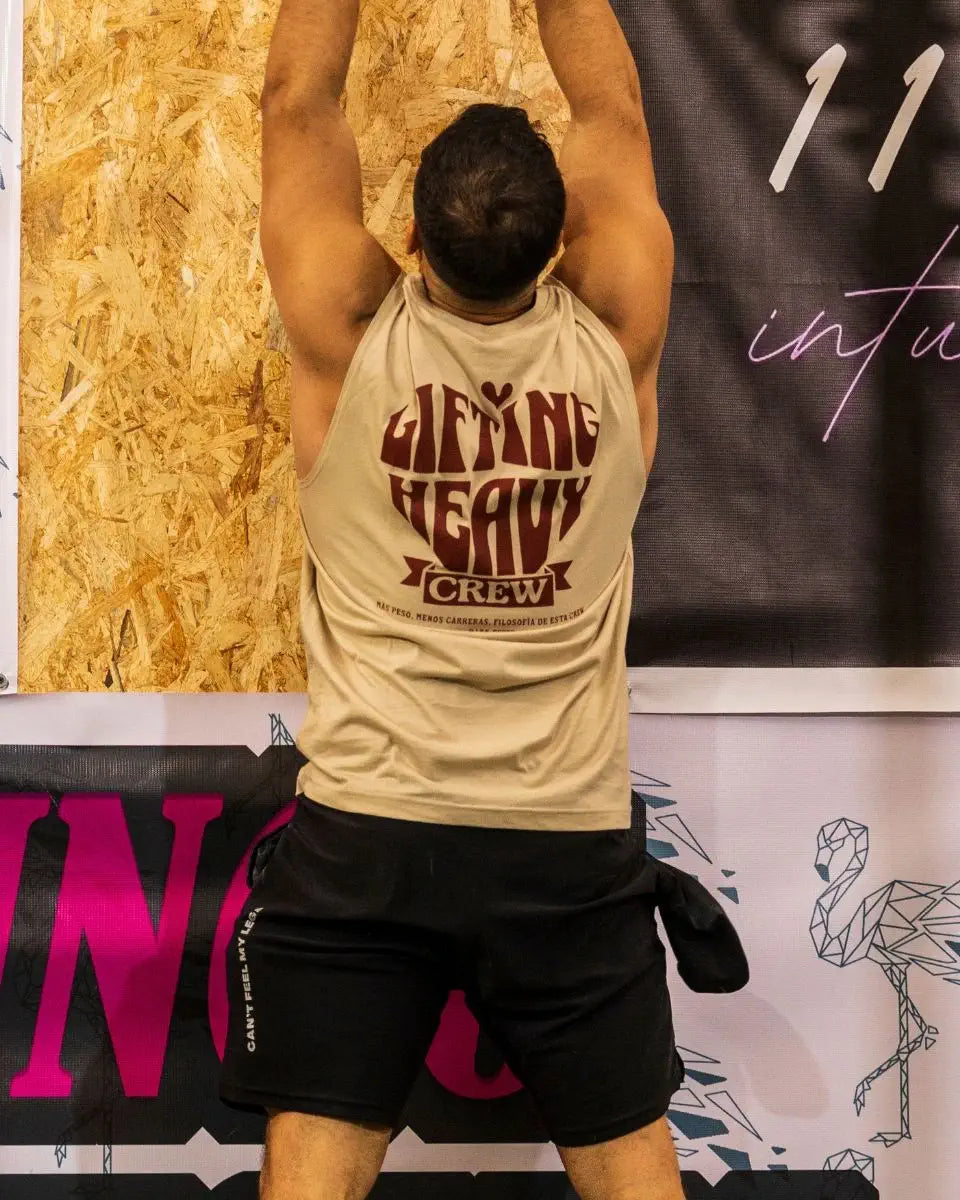 LIFTING HEAVY- CAMISETA MARRON UNISEX