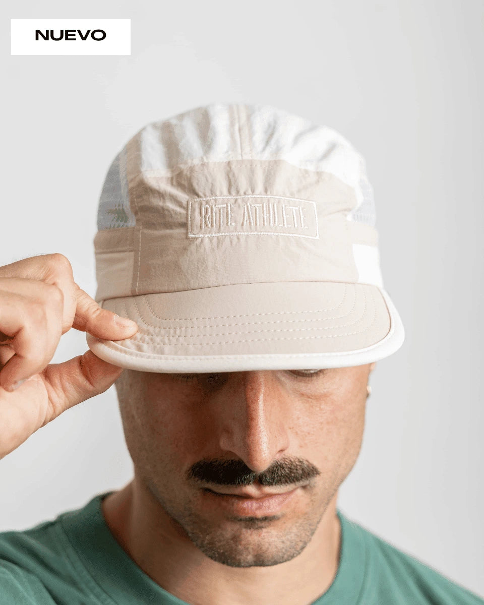 GORRA DEPORTIVA UNISEX CREMA - PACE