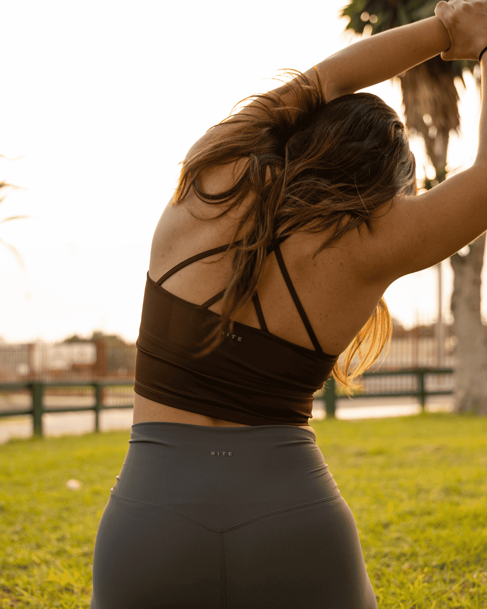 TOP DEPORTIVO MARRON CROSSTRAINING RITE - PERFORMANCE