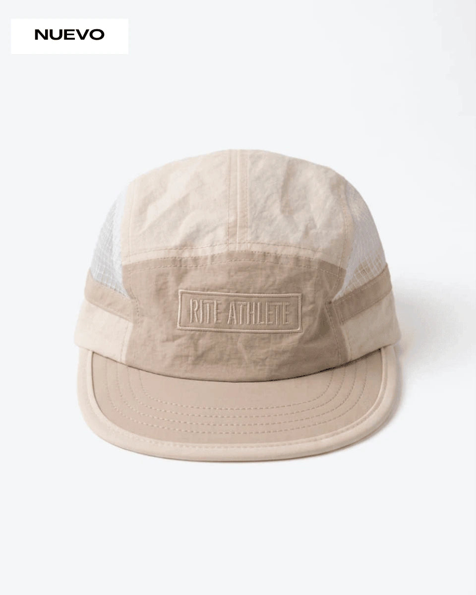 GORRA DEPORTIVA UNISEX CREMA - PACE