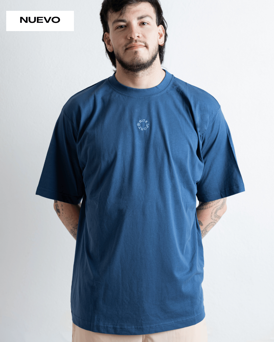 CAMISETA UNISEX OVERSIZE LOOK MOM – AZUL