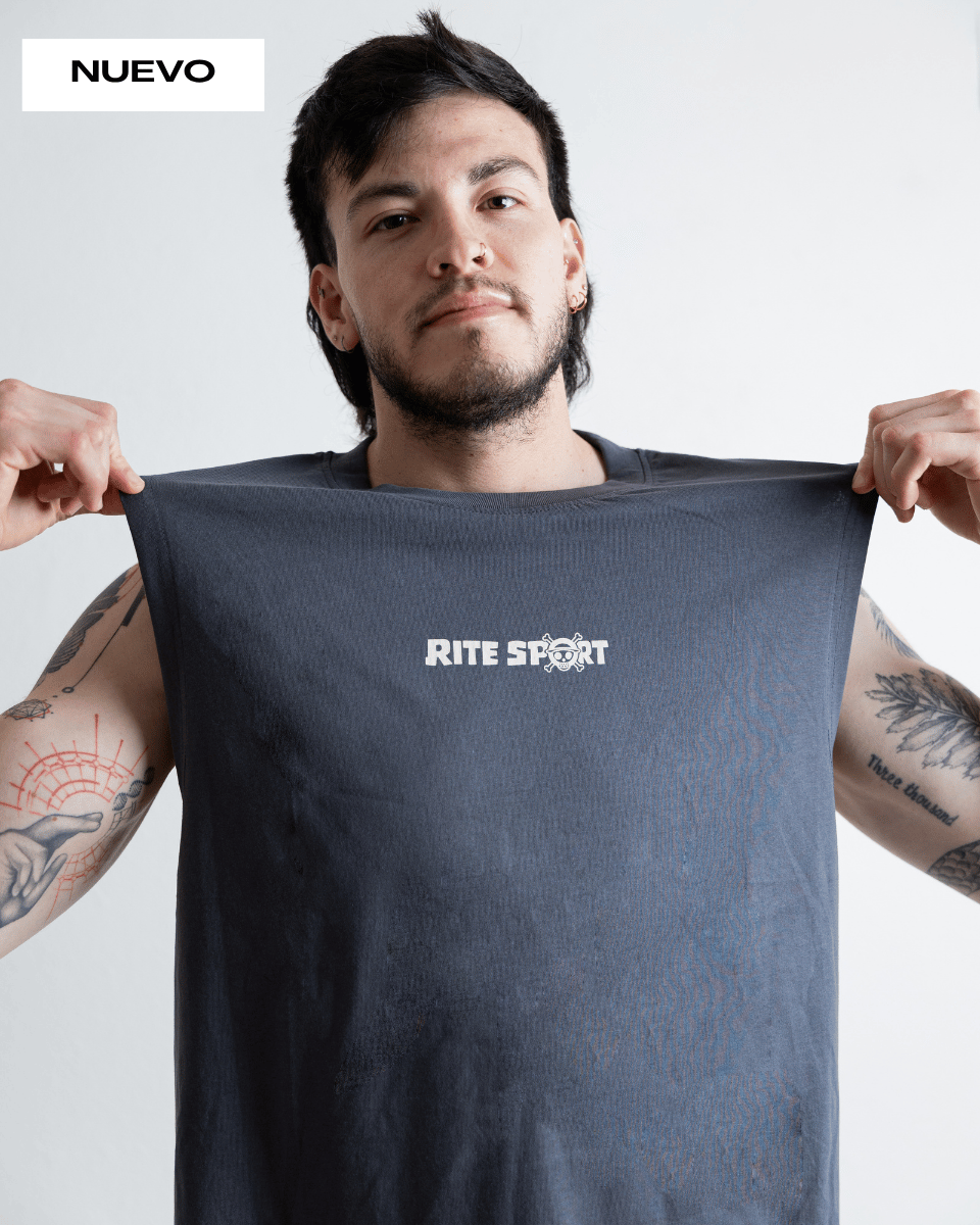 CAMISETA SIN MANGAS ONE PIECE – GRIS OSCURO