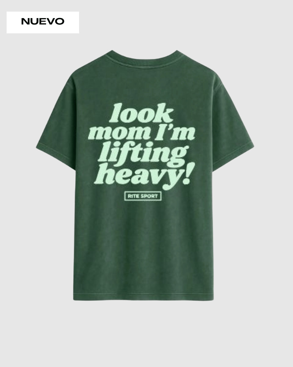 CAMISETA UNISEX OVERSIZE LOOK MOM – VERDE DESGASTADO