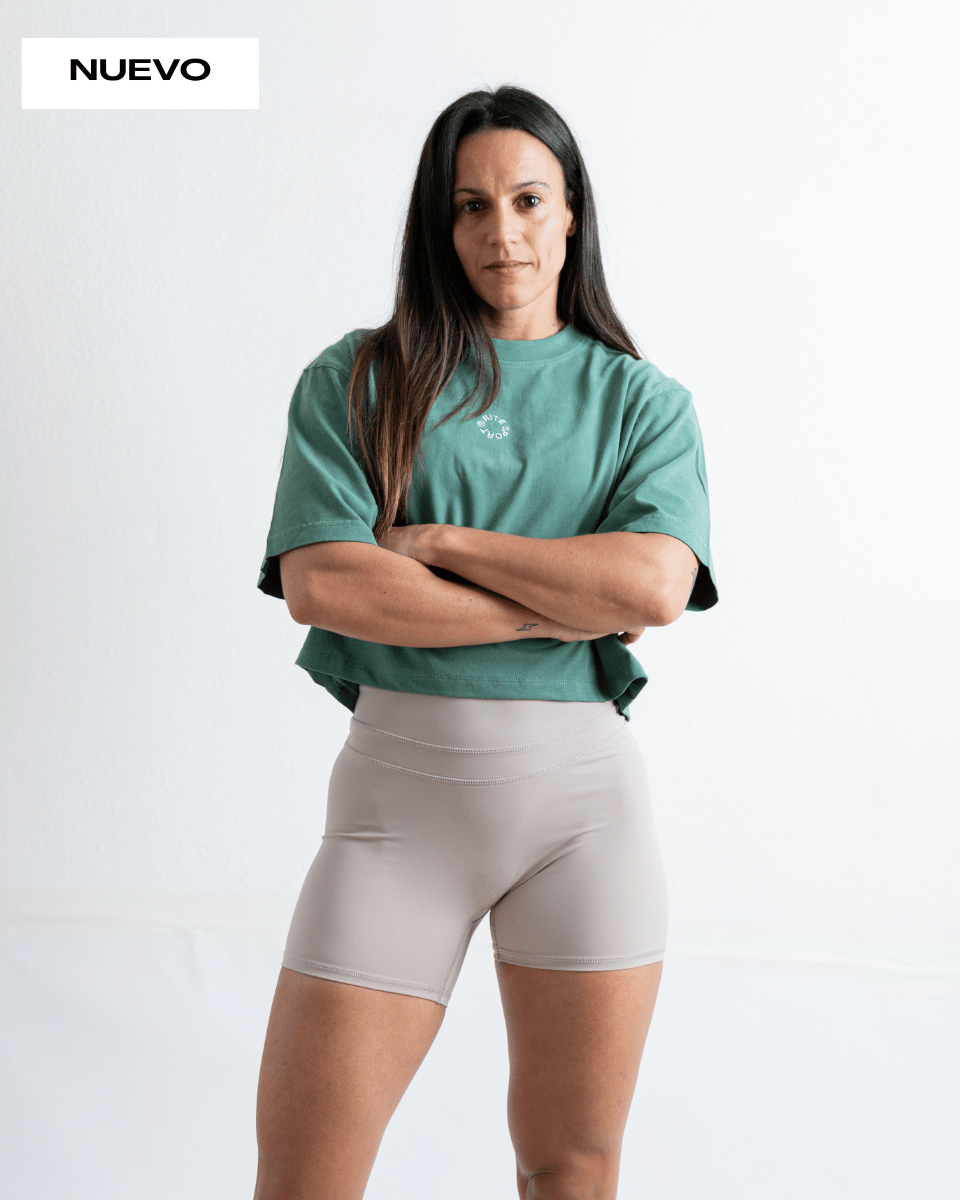 CAMISETA CROP TOP LOOK MOM – VERDE DESGASTADO