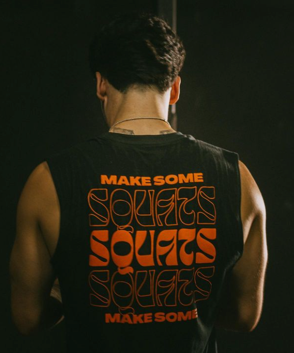 MAKE SOME SQUATS - CAMISETA NEGRA UNISEX