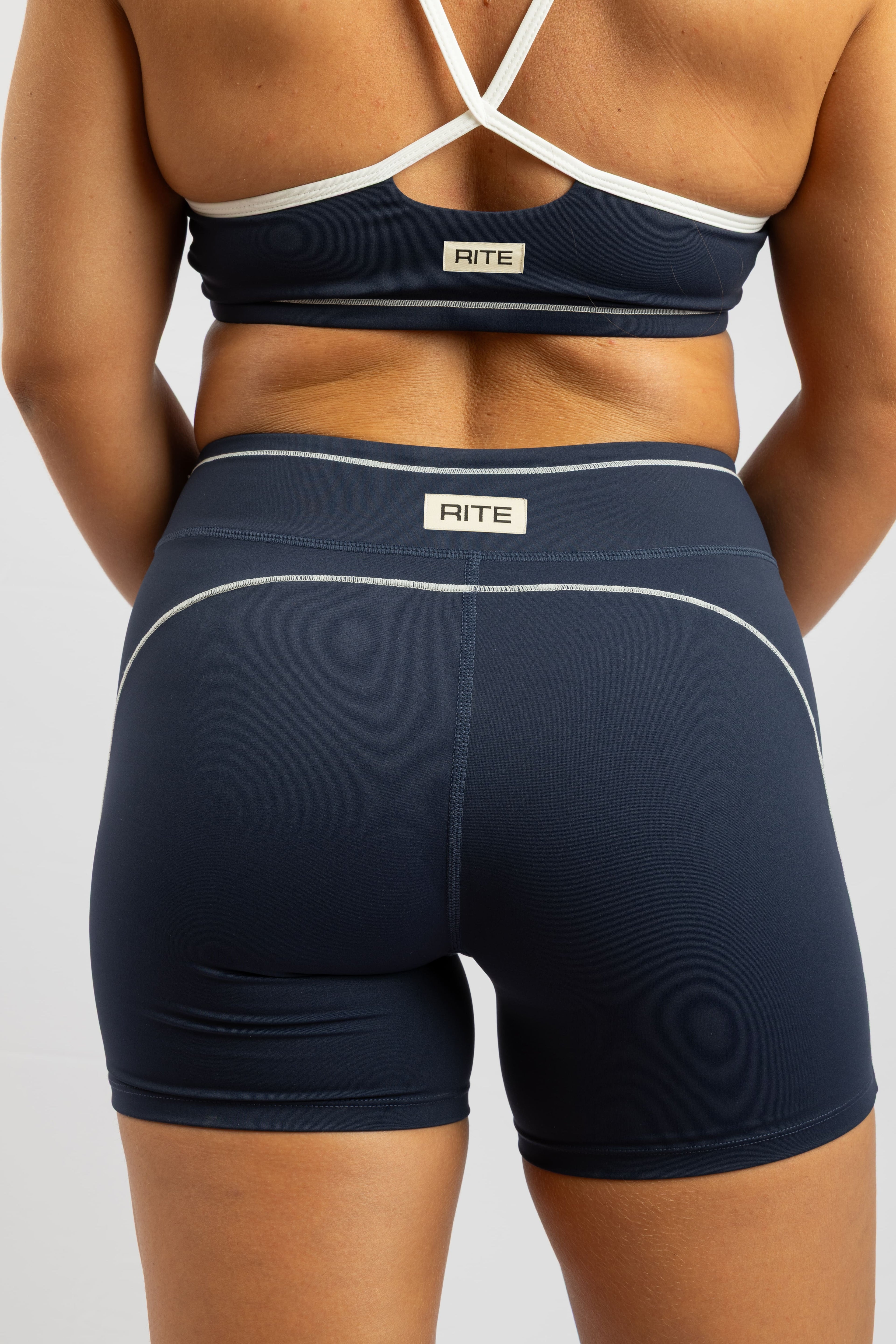 TOP DEPORTIVO AZUL MARINO POWER RITE