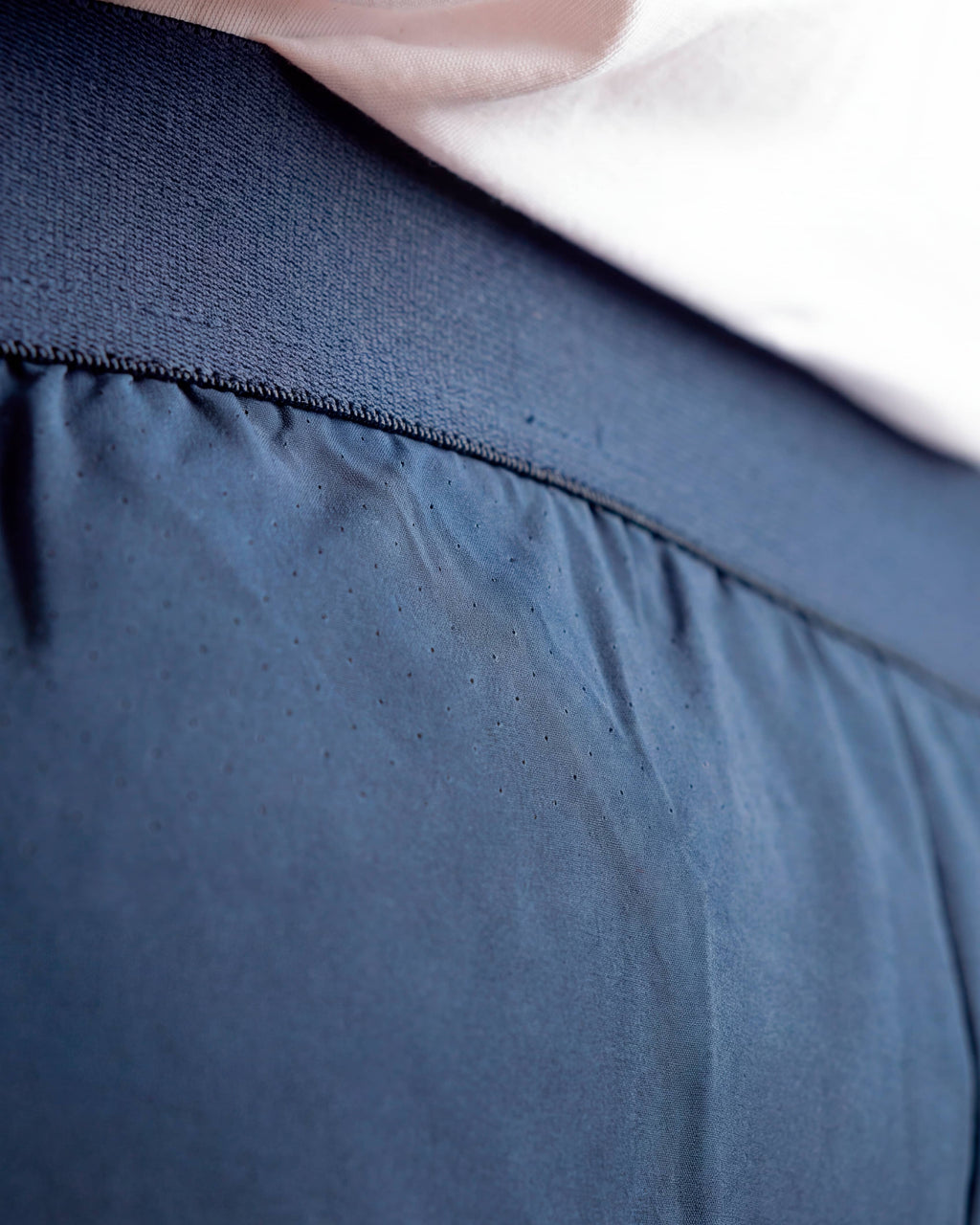 CAN'T FEEL MY LEGS - PANTALON AZUL MARINO